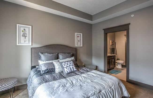 2 beds, 2 baths, 894 sqft, $1,795, Unit B - 1004 Unit 201 - B1146 Special Deck