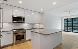 1 Bed Plus Den 1 Bath! Pets Welcome! Pool!