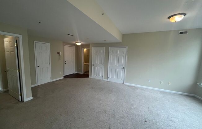 2 beds, 2 baths, 1,090 sqft, $1,775, Unit 201