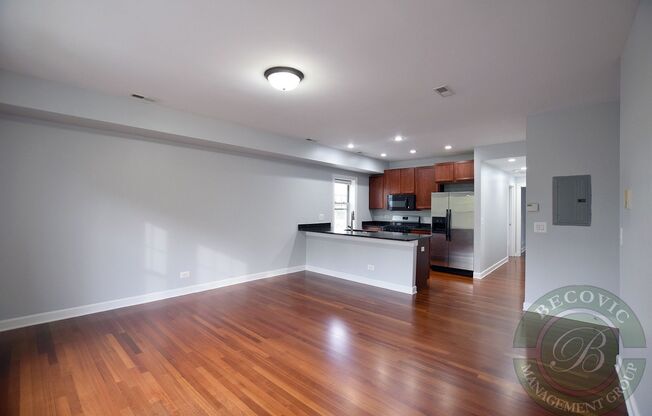 7357-67 N Ashland Ave