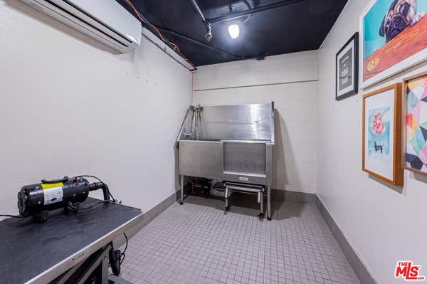 2 beds, 2 baths, 1,165 sqft, $2,800