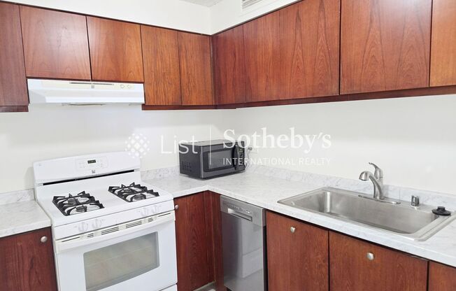 1 bed, 1 bath, $2,800, Unit #1903