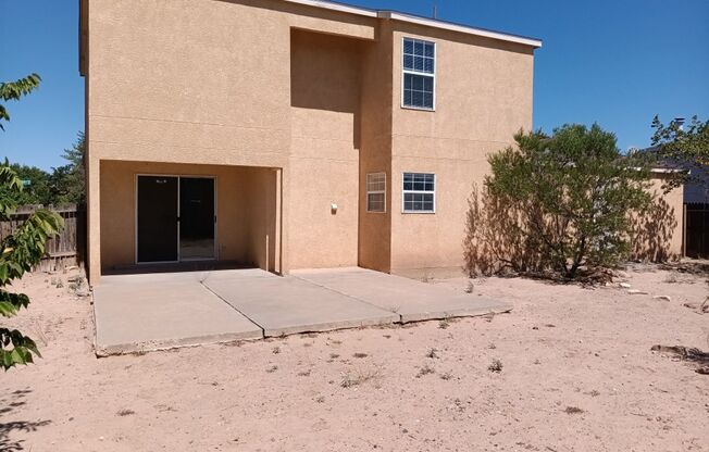 Gorgeous 3-Bedroom 2.5 Bathroom Home Located in Rio Rancho!! Showings coming soon!