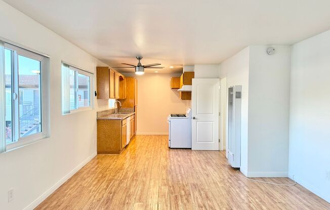 2 beds, 1 bath, $2,525, Unit 324 Apt #10