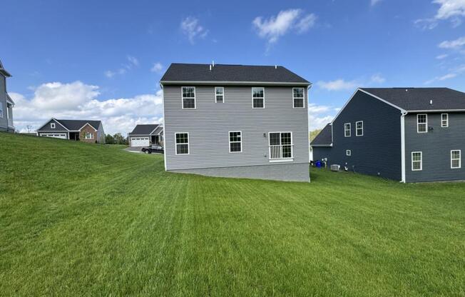 13 DANA DR