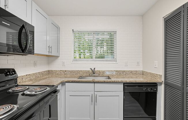 1 bed, 1 bath, 600 sqft, $1,100, Unit 1460-C10