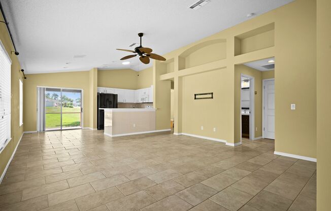 Key Vista home on cul-de-sac