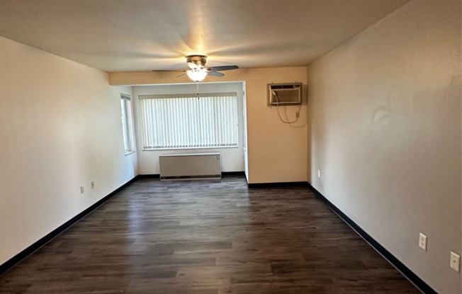 3 beds, 2 baths, 1,200 sqft, $1,425, Unit TE218X-117