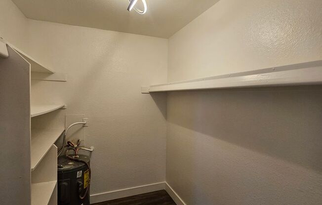1 bed, 1 bath, 580 sqft, $995, Unit 123
