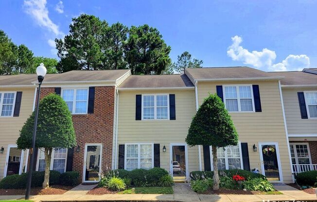 38 CHELTENHAM DR