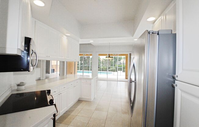 Islandwalk Annual Pool Home for Rent