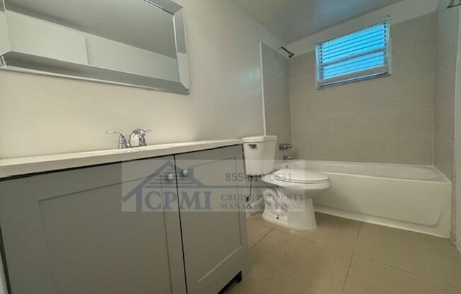 1 bed, 1 bath, 642 sqft, $1,725, Unit 111