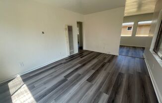 2 beds, 1 bath, $2,100, Unit #04