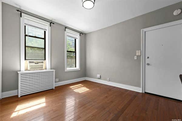 Studio, 1 bath, 575 sqft, $1,700, Unit 1RF