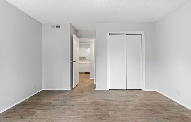 2 beds, 1 bath, 1,050 sqft, $1,095, Unit E-15