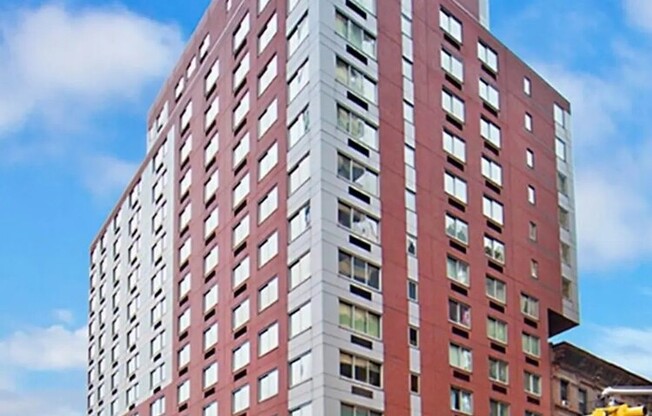 3 beds, 2 baths, 1,295 sqft, $8,250, Unit 19A