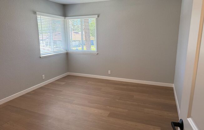 2 beds, 1 bath, 853 sqft, $2,625, Unit 6J