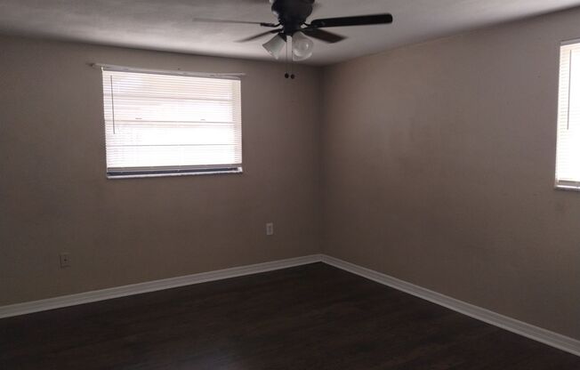 Beautiful 2-Bedroom, 2-Bath Home with Pool in Port Richey, FL!