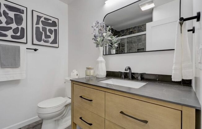 2 beds, 2 baths, $4,800, Unit #286