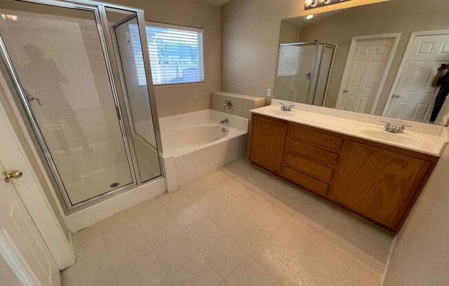 3 Bedroom 2 1/2 Bathroom w/Den & Loft