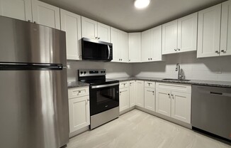 4 OAKCREST RD