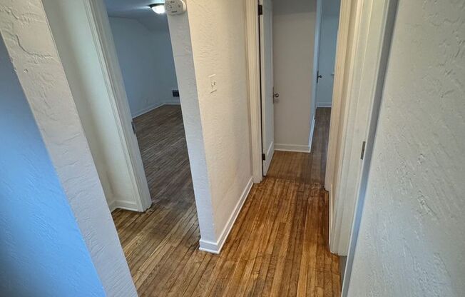 3 beds, 1 bath, $1,200