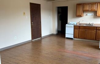 1 bed, 1 bath, $940, Unit Unit 2