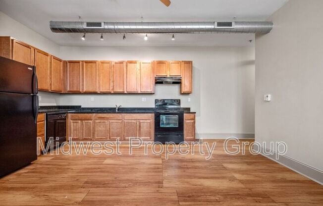 4244 Chouteau Ave
