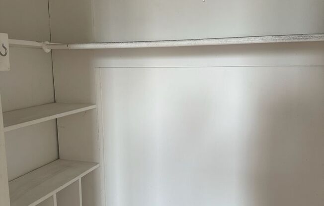 2 beds, 2 baths, 1,303 sqft, $2,165, Unit New King Edward  502