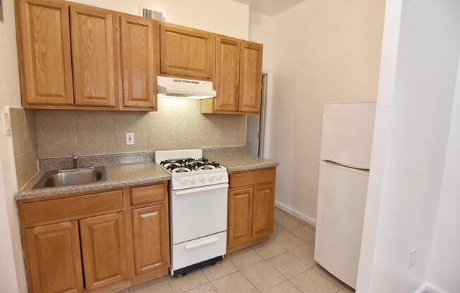 1 bed, 1 bath, $2,100, Unit 8