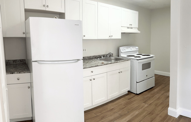 NEWLY RENOVATED SINGLE LEVEL 3 BEDROOM UNITS ON A QUIET STREET