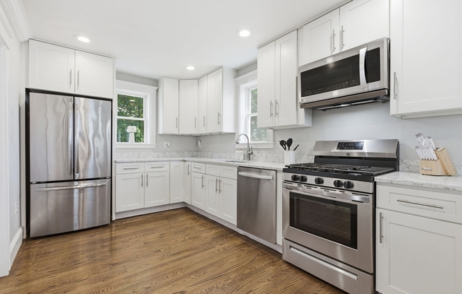 18 SYLVESTER RD