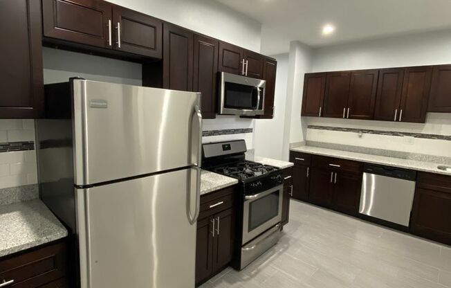 The Albany Park Place