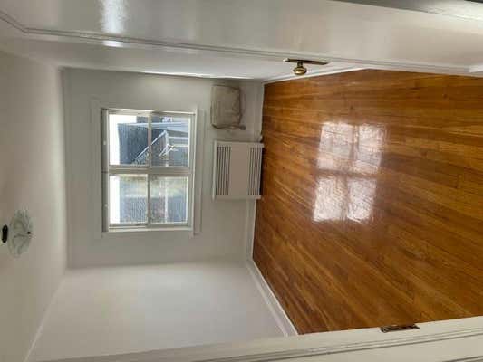 2 beds, 1 bath, 960 sqft, $2,800