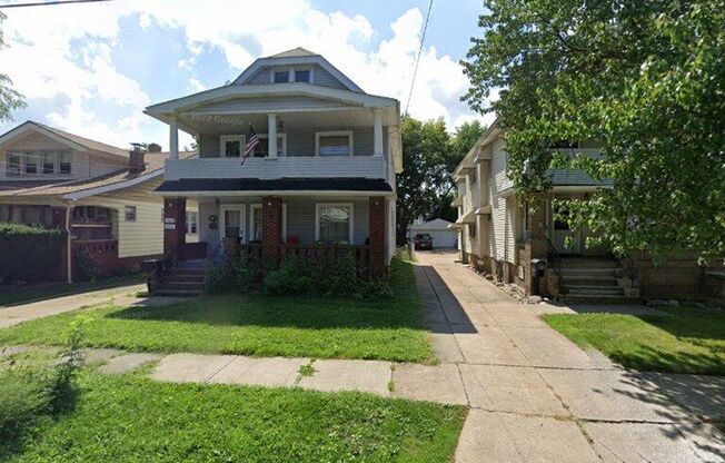 4703 Stickney