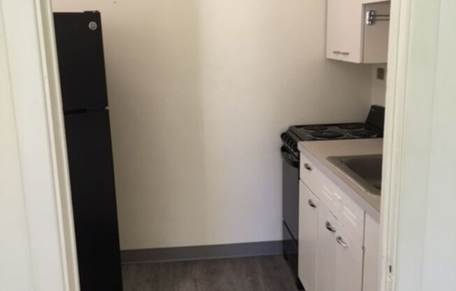 1 bed, 1 bath, 548 sqft, $1,297, Unit 304B