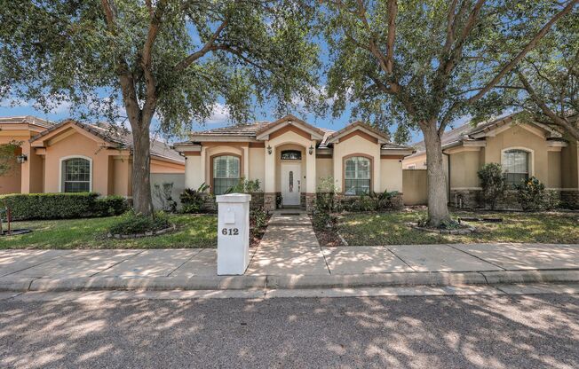 Fully Furnished & Move-In Ready!