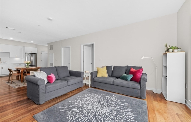 2 beds, 2 baths, 1,194 sqft, $4,000, Unit 417