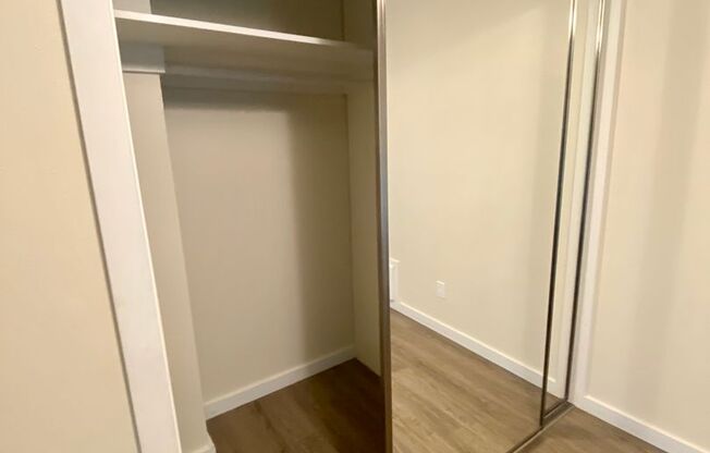 2 beds, 1 bath, 800 sqft, $2,095, Unit 306