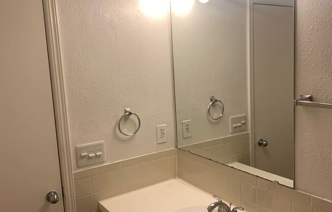 Studio, 1 bath, 550 sqft, $749