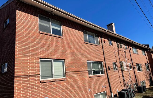 2 beds, 2 baths, 1,107 sqft, $1,600, Unit BC05-2B