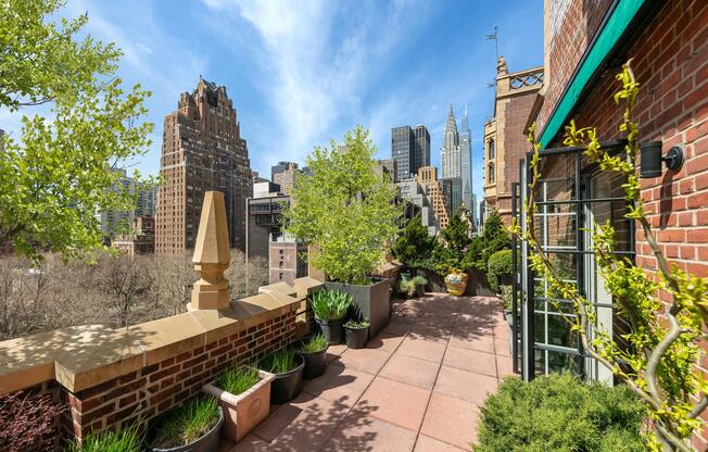 1 bed, 1 bath, $6,500, Unit PH14