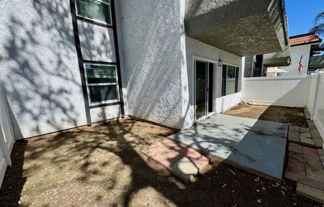 1 bed, 1 bath, 715 sqft, $2,460, Unit A059