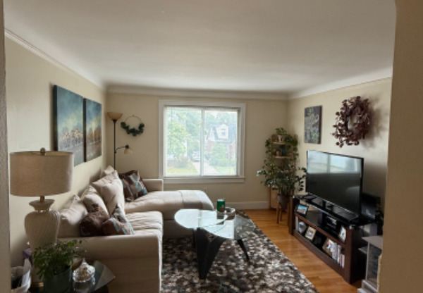 122 W HOUSTONIA AVE
