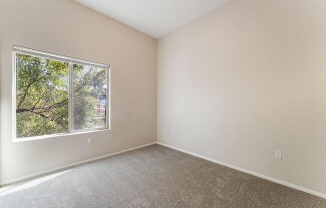 3 beds, 2 baths, $1,680