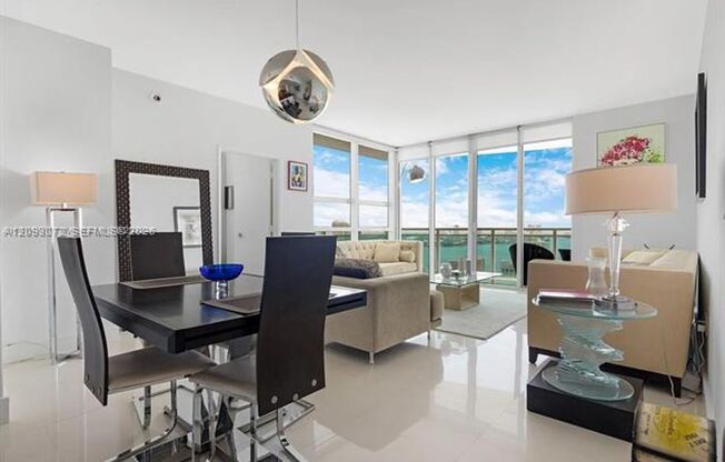 2 beds, 2.5 baths, $6,500, Unit # 3710