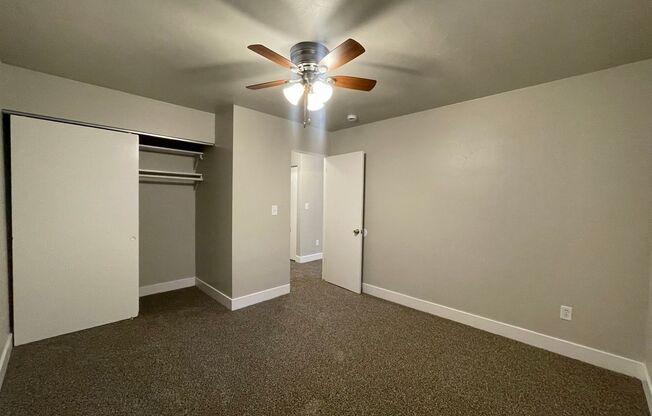 2 beds, 1 bath, 832 sqft, $1,250, Unit 6979