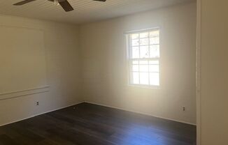 2 beds, 1 bath, $1,695