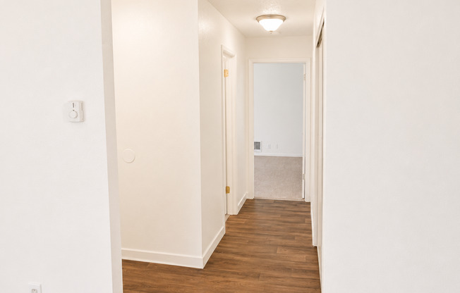 2 beds, 2 baths, 950 sqft, $1,700, Unit 1109