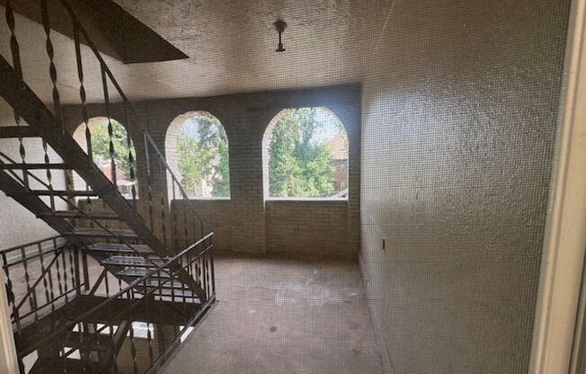 2 beds, 1 bath, 820 sqft, $1,429, Unit 7239 Penn Ave. #3B